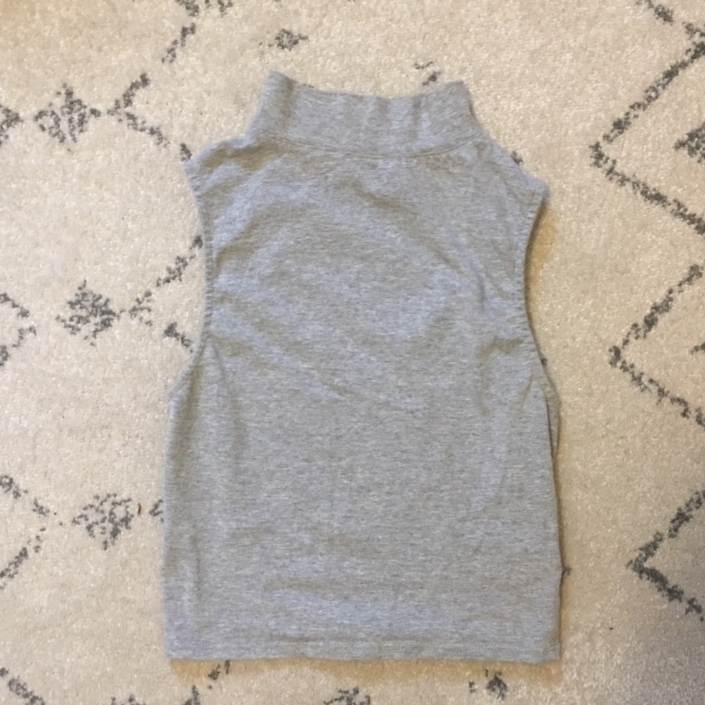 Urban outfitters Cropped tank